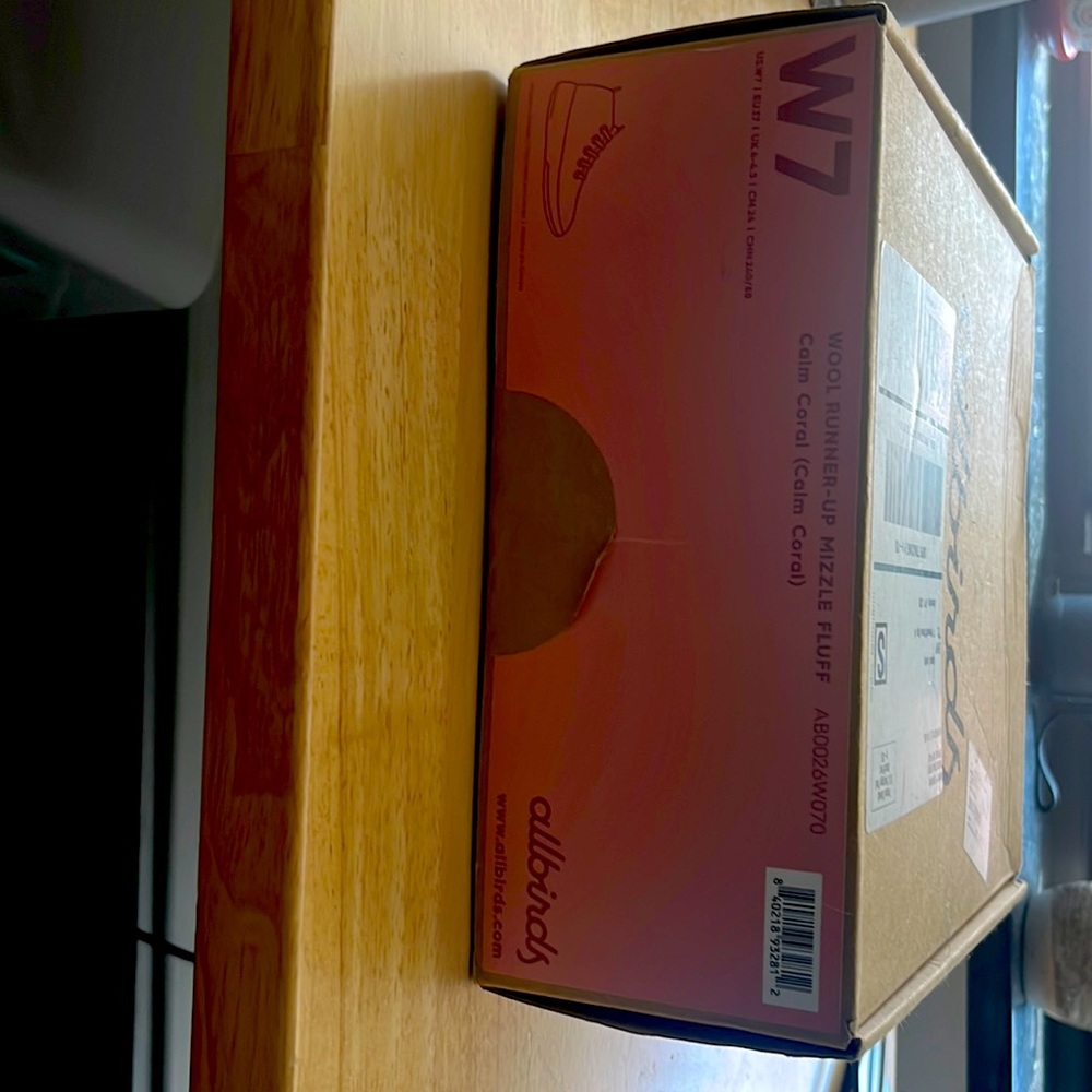 ALLBIRDS Wool Runner-Up Mizzle Fluff (Calm Coral) Women’s Size 7 NEVER WORN